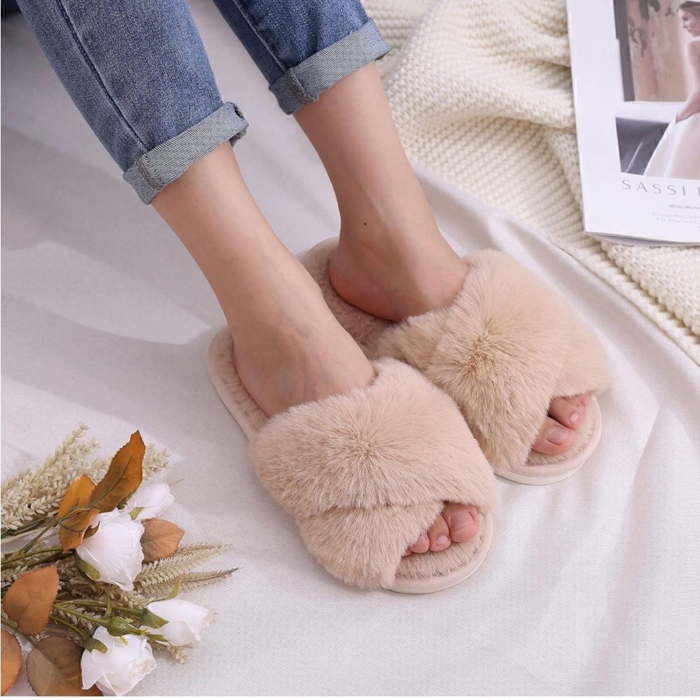 Memory Foam Fuzzy Cozy Slippers